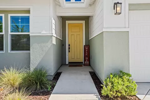 2849 Tacoma Dr, Lathrop, CA 95330 photo 3