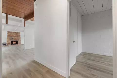 Entry Way - 2023 Ellis St, Modesto, CA 95354 photo 5 of 5