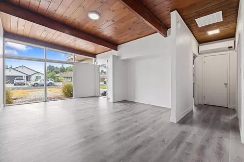 Living - 2023 Ellis St, Modesto, CA 95354 photo 5 of 7