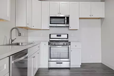 Kitchen - 2023 Ellis St, Modesto, CA 95354 photo 2 of 2