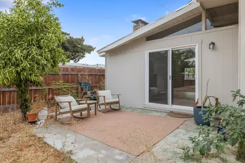 Exterior - 2023 Ellis St, Modesto, CA 95354 photo 5 of 8