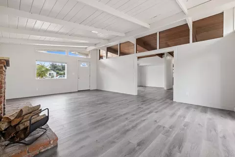 Living - 2023 Ellis St, Modesto, CA 95354 photo 2 of 7
