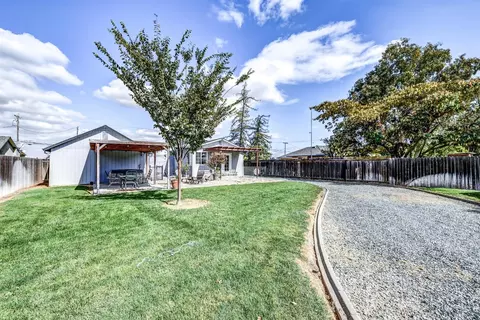 Exterior - 5712 E Jahant Rd, Galt, CA 95632 photo 6 of 10
