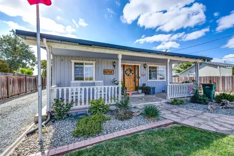 5712 E Jahant Rd, Galt, CA 95632
