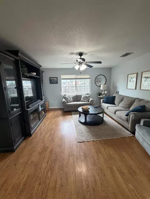 Living - 5712 E Jahant Rd, Galt, CA 95632 photo 2 of 3