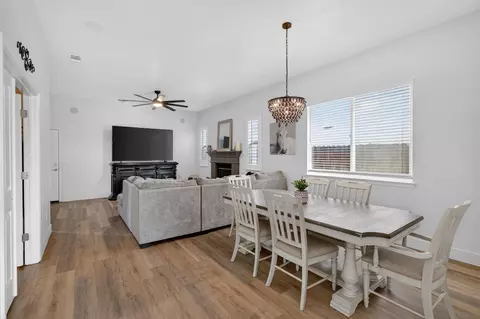 Dining - 970 Monterey Way, Plumas Lake, CA 95961 photo 2 of 5