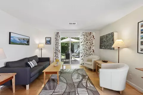 Living - 2617 Loyola Dr, Davis, CA 95618 photo 2 of 5