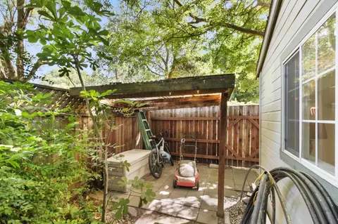 Exterior - 2617 Loyola Dr, Davis, CA 95618 photo 16 of 19