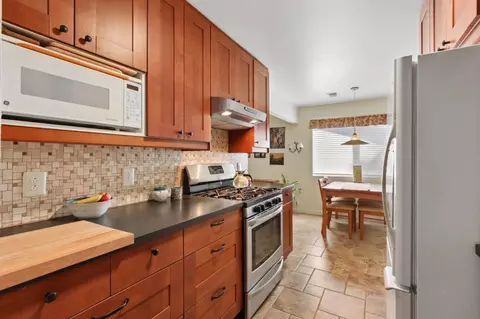 Kitchen - 2617 Loyola Dr, Davis, CA 95618 photo 5 of 6