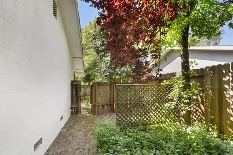 Exterior - 2617 Loyola Dr, Davis, CA 95618 photo 15 of 19