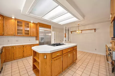 Kitchen - 3557 Bankhead Rd, Loomis, CA 95650 photo 6 of 10