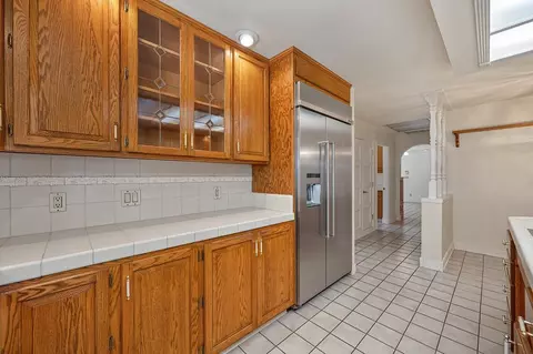 Kitchen - 3557 Bankhead Rd, Loomis, CA 95650 photo 8 of 10