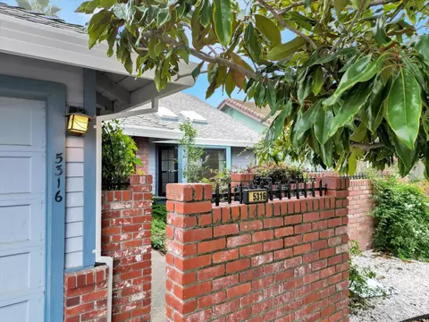 Exterior - 5316 Engle Rd, Carmichael, CA 95608 photo 4 of 11