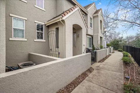 1902 Esplanade Cir, Folsom, CA 95630