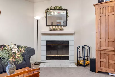 Living - 1637 Fantasy Ct, Modesto, CA 95351 photo 2 of 2
