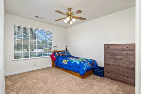 Bedroom - 1637 Fantasy Ct, Modesto, CA 95351 photo 4 of 4