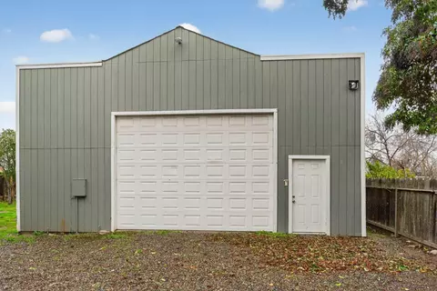 418 E Granger Ave, Modesto, CA 95350 photo 17