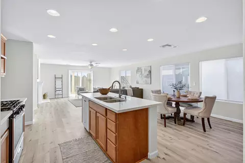 Kitchen - 1530 Maryclair Dr, Olivehurst, CA 95961 photo 3 of 4