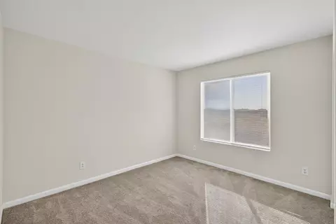 Bedroom - 1530 Maryclair Dr, Olivehurst, CA 95961 photo 1 of 11