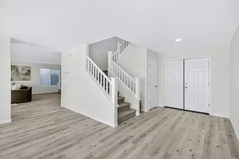 Entry Way - 1530 Maryclair Dr, Olivehurst, CA 95961 photo 11 of 18