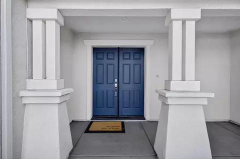 Entry Way - 1530 Maryclair Dr, Olivehurst, CA 95961 photo 1 of 18