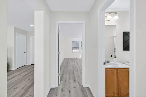 Entry Way - 1530 Maryclair Dr, Olivehurst, CA 95961 photo 6 of 18
