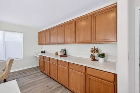 Entry Way - 1530 Maryclair Dr, Olivehurst, CA 95961 photo 10 of 18