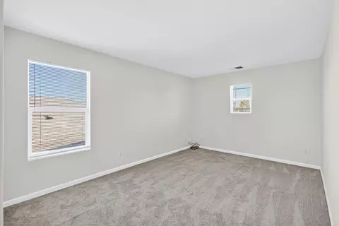 Bedroom - 1530 Maryclair Dr, Olivehurst, CA 95961 photo 5 of 11