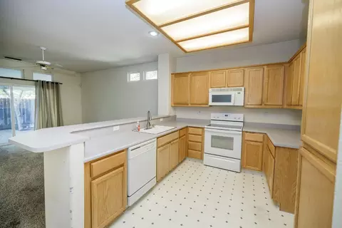 2123 Spring Blossom Ln, Turlock, CA 95382 photo 10