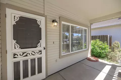 2123 Spring Blossom Ln, Turlock, CA 95382 photo 4