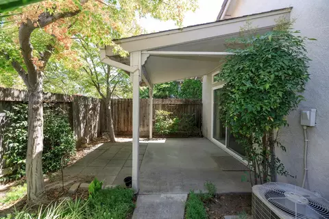 2123 Spring Blossom Ln, Turlock, CA 95382 photo 28