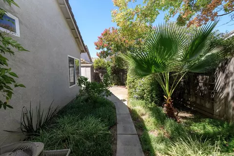 2123 Spring Blossom Ln, Turlock, CA 95382 photo 29