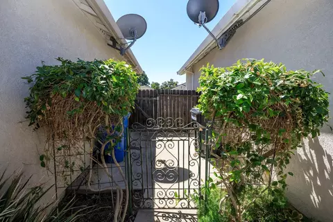2123 Spring Blossom Ln, Turlock, CA 95382 photo 32