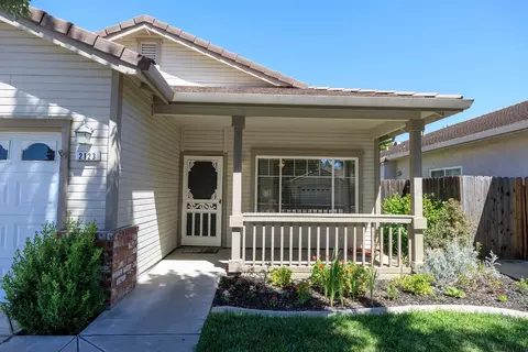 2123 Spring Blossom Ln, Turlock, CA 95382 photo 3