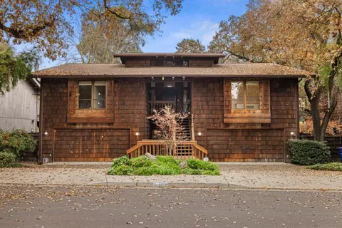 218 Brook Way, Modesto, CA 95354 photo 1