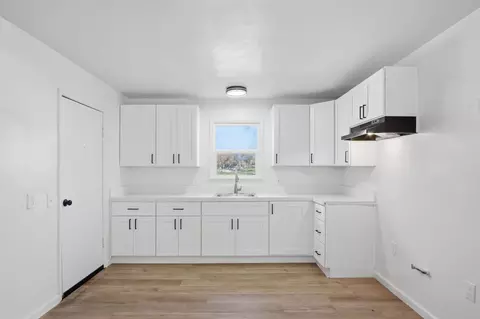 Other - 816 Dawn Dr, Modesto, CA 95350 photo 4 of 9