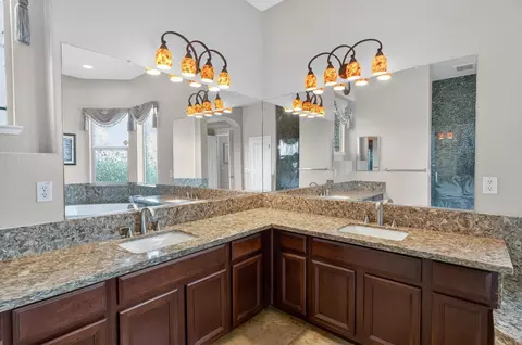 Bath - 9601 Stablegate Rd, Wilton, CA 95693 photo 6 of 13