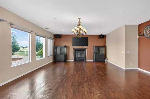 Living - 9601 Stablegate Rd, Wilton, CA 95693 photo 3 of 11