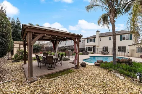 Exterior - 544 Glenbriar Cir, Tracy, CA 95377 photo 14 of 22