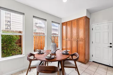 Dining - 544 Glenbriar Cir, Tracy, CA 95377 photo 5 of 6