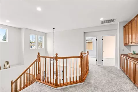 Entry Way - 544 Glenbriar Cir, Tracy, CA 95377 photo 12 of 12