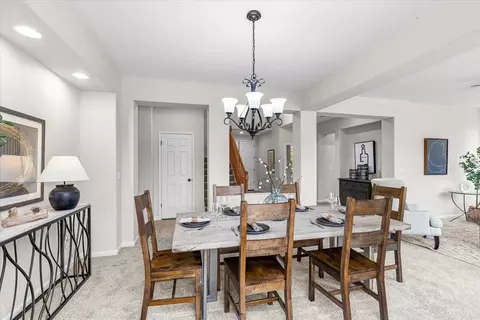 Dining - 544 Glenbriar Cir, Tracy, CA 95377 photo 4 of 6