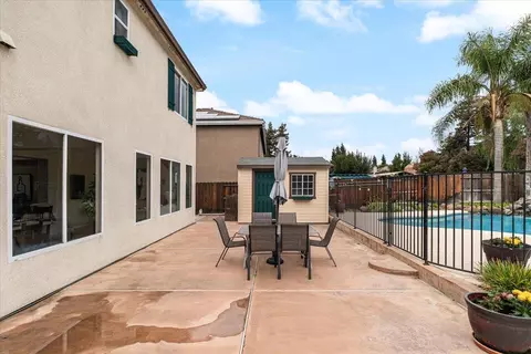 Exterior - 544 Glenbriar Cir, Tracy, CA 95377 photo 6 of 22