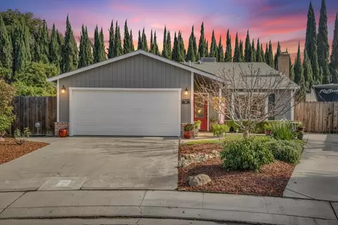 138 Roxie Ct, Ripon, CA 95366 photo 2