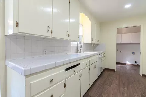 Kitchen - 1250 Slayton Dr, Manteca, CA 95336 photo 1 of 2
