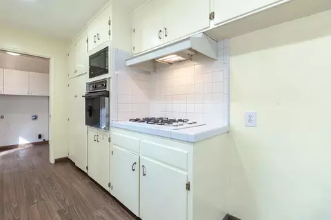 Kitchen - 1250 Slayton Dr, Manteca, CA 95336 photo 2 of 2