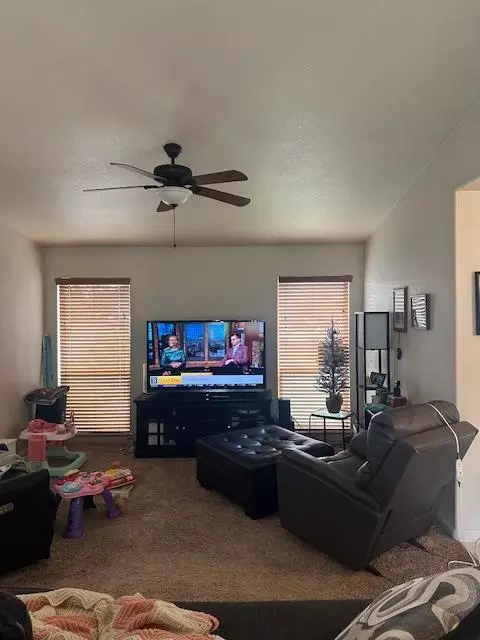3431 Hunter Ln, Carmichael, CA 95608 photo 3