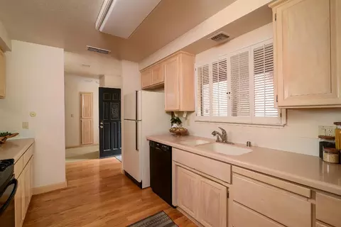 Kitchen - 44740 Garden Ct, El Macero, CA 95618 photo 2 of 3