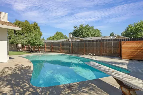Exterior - 2629 Marblehead Cir, Modesto, CA 95355 photo 5 of 8
