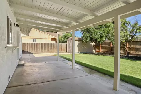 Exterior - 2629 Marblehead Cir, Modesto, CA 95355 photo 4 of 8